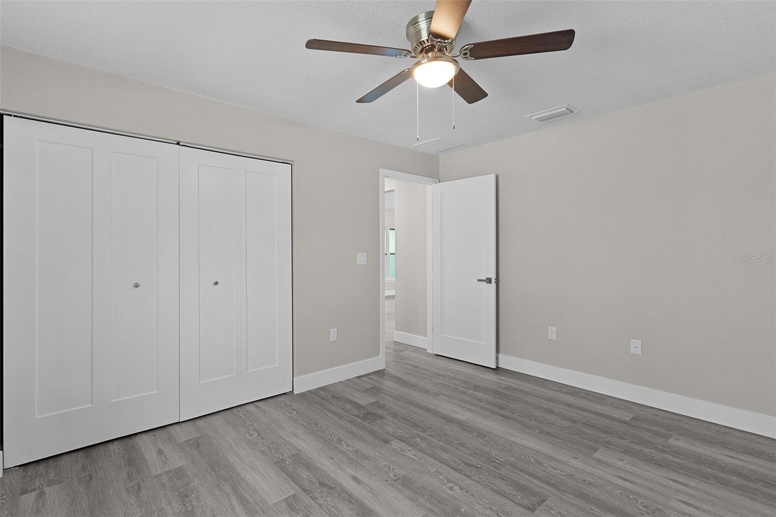 Image 22 of 36 For 18 Fisher Terrace Way