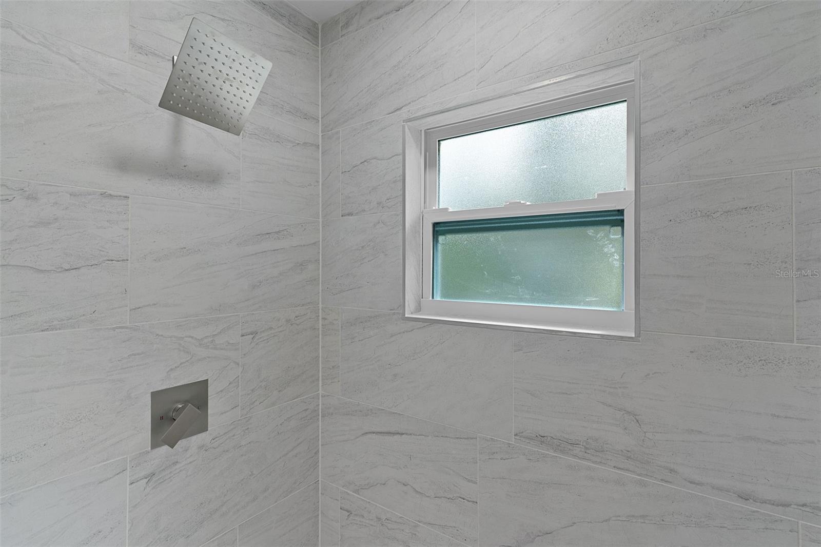 Image 29 of 36 For 18 Fisher Terrace Way