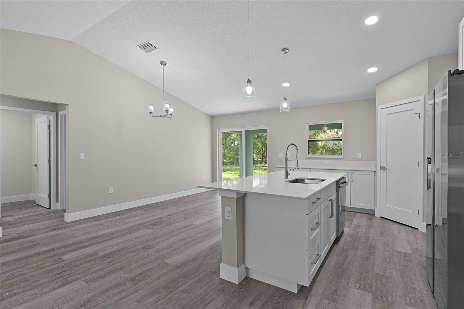 Image 8 of 36 For 18 Fisher Terrace Way