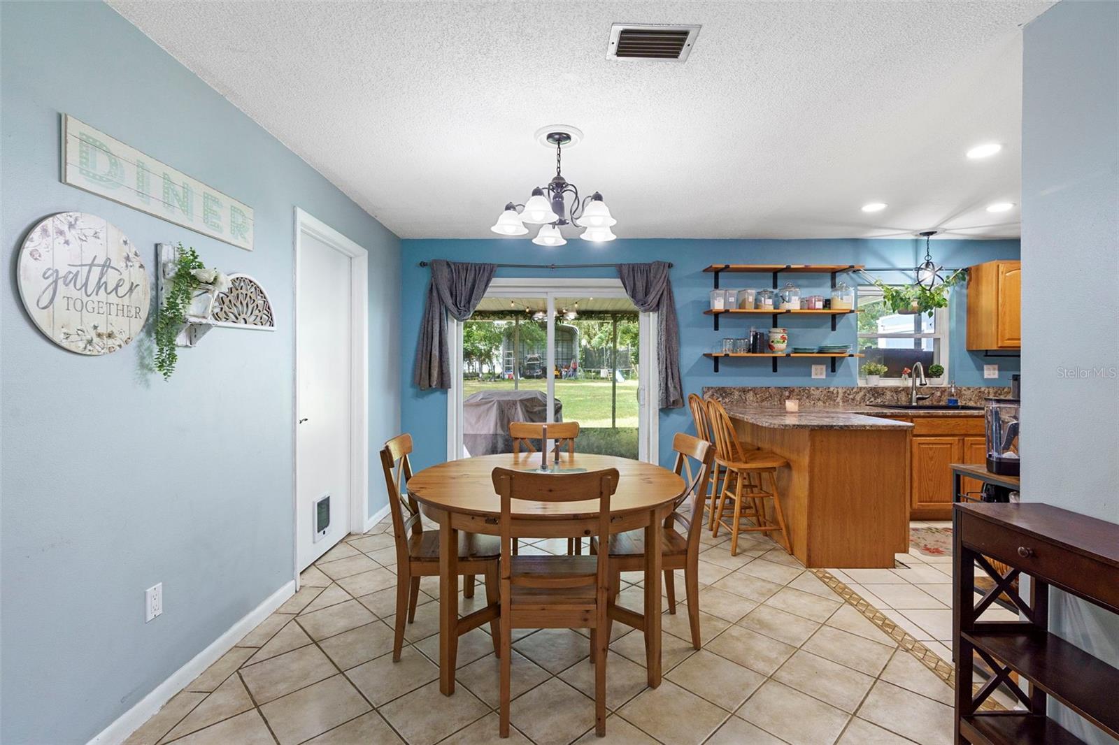 Image 10 of 33 For 408 Century Avenue