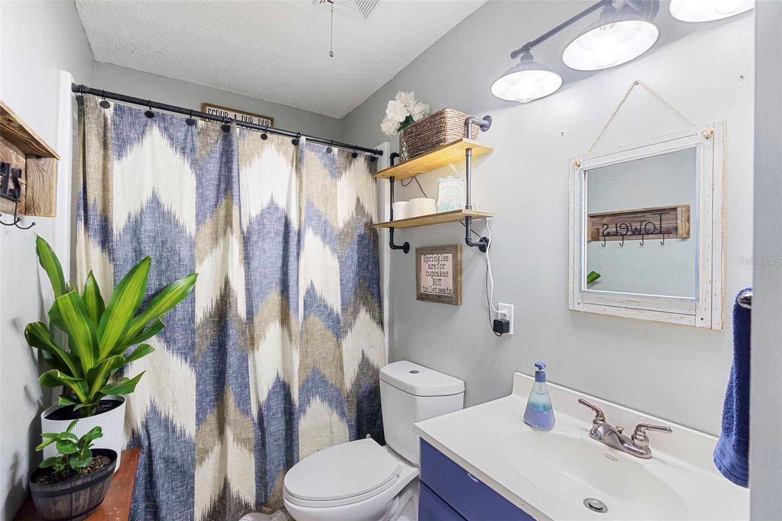 Image 22 of 33 For 408 Century Avenue