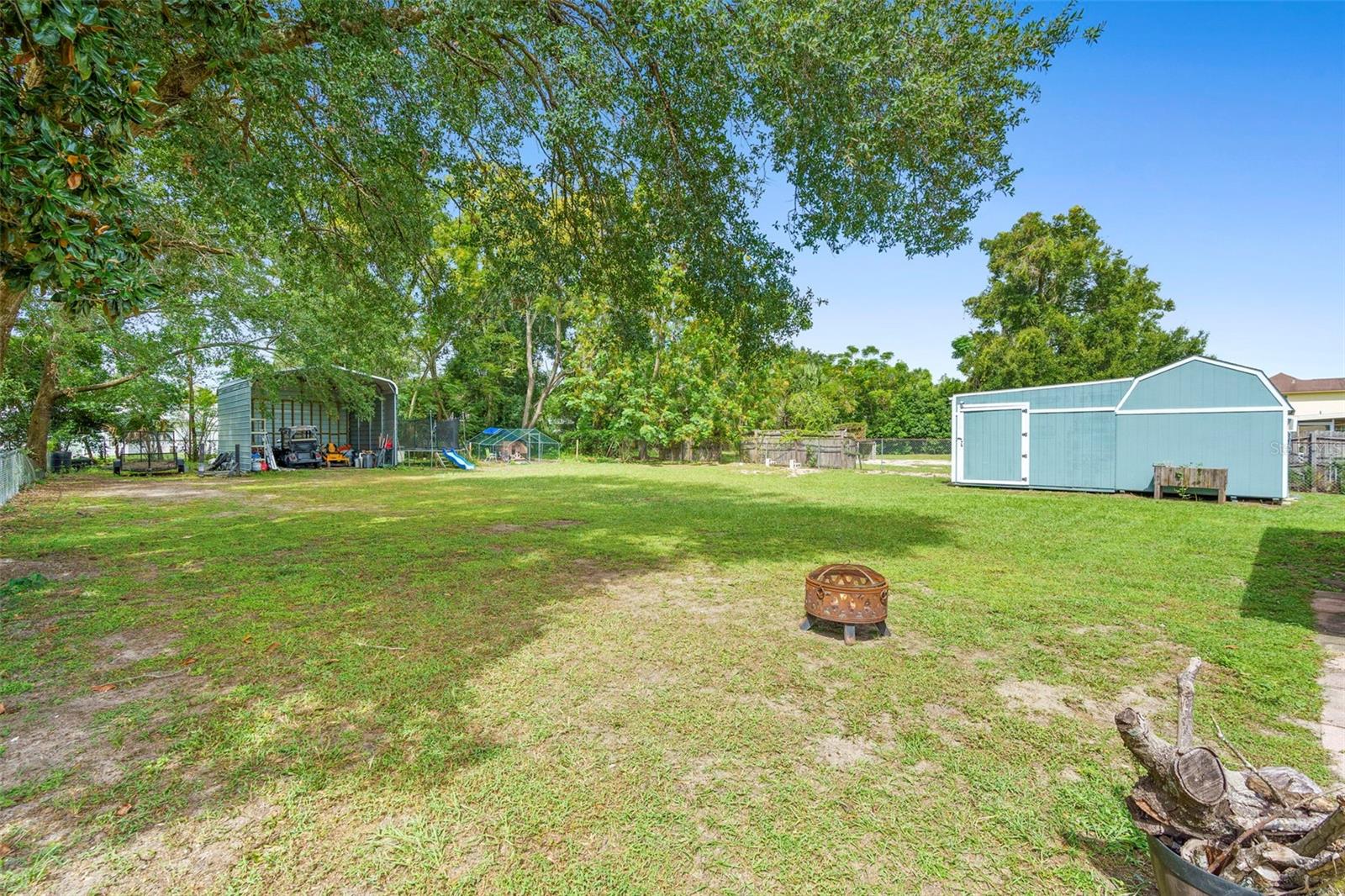 Image 27 of 33 For 408 Century Avenue