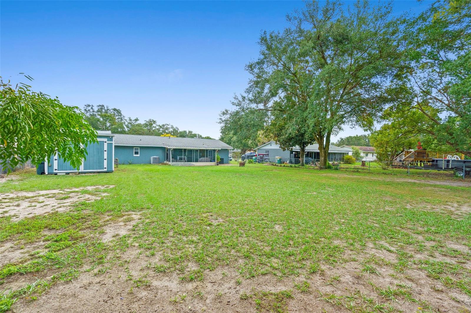 Image 29 of 33 For 408 Century Avenue