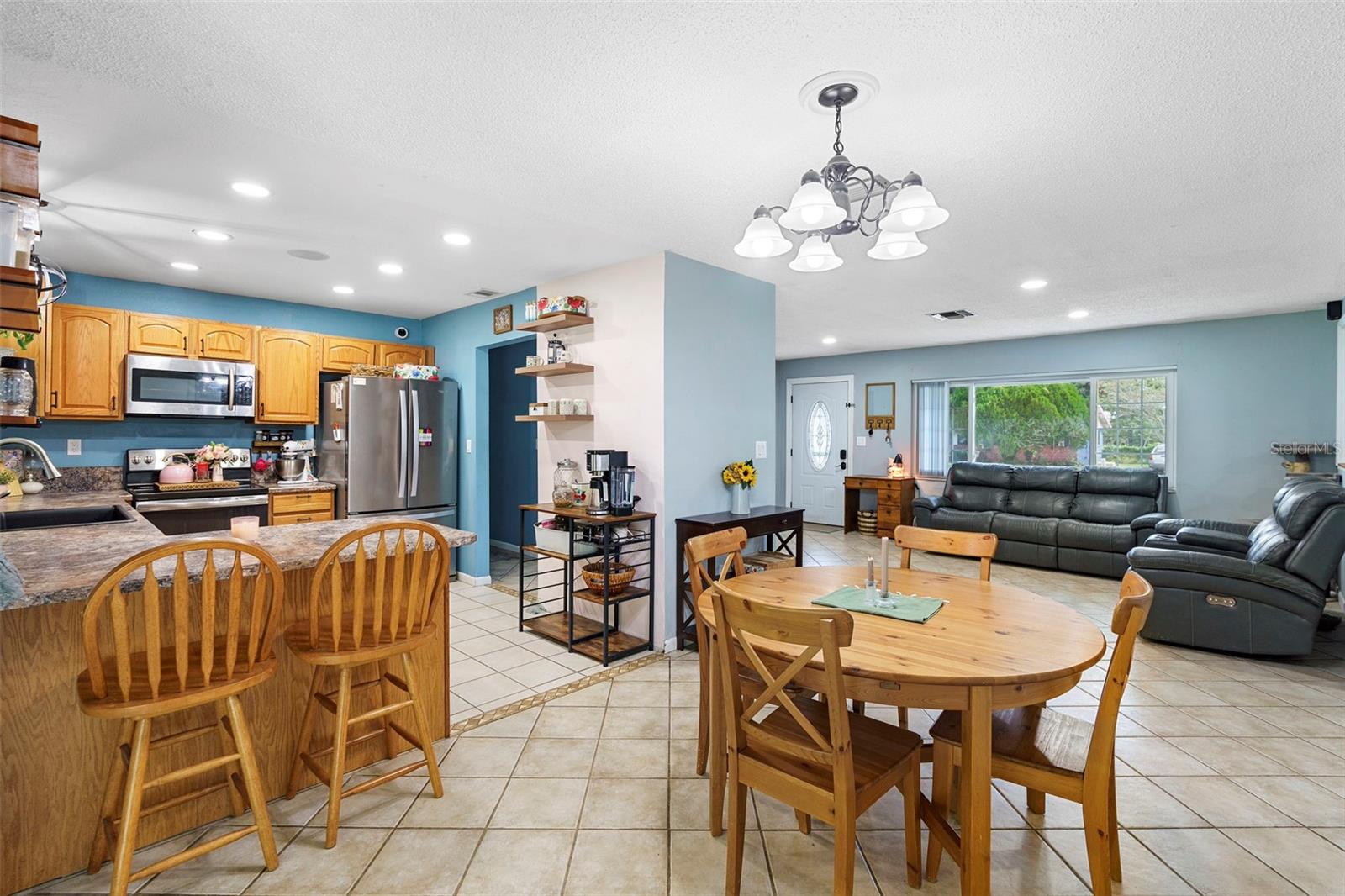 Image 9 of 33 For 408 Century Avenue