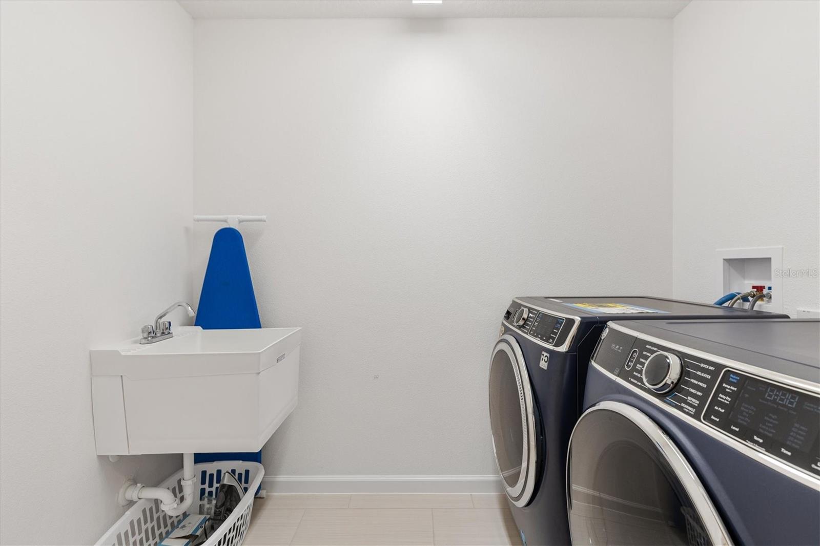 Image 25 of 40 For 4156 Nadira Court