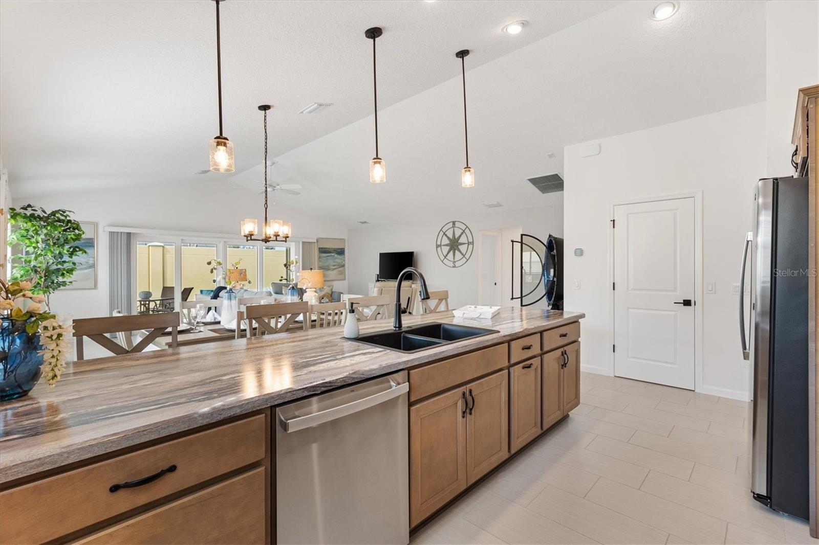 Image 7 of 40 For 4156 Nadira Court