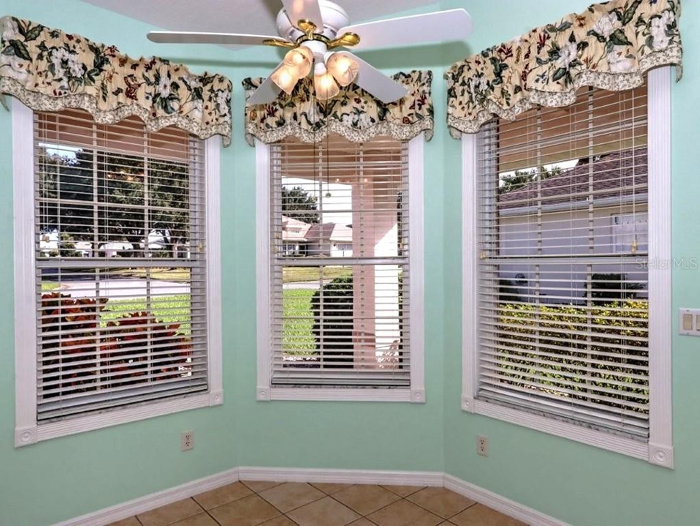 Image 8 of 33 For 4854 Glen Coe Street