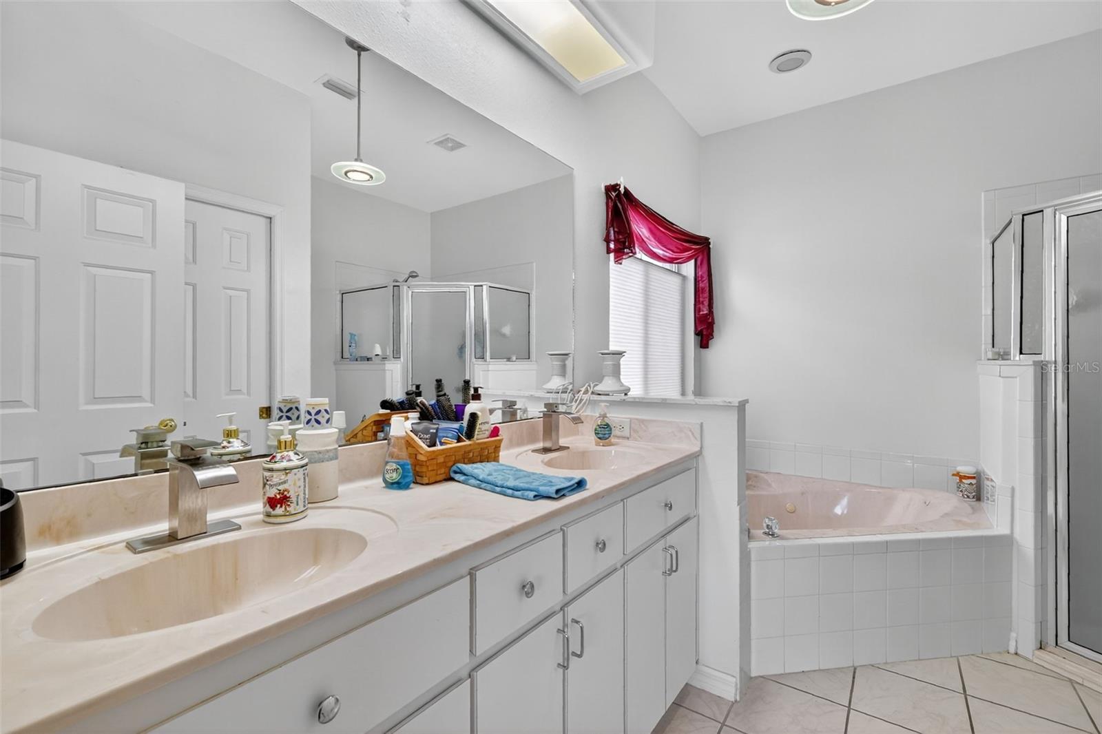 Image 23 of 66 For 4528 Glen Coe Street