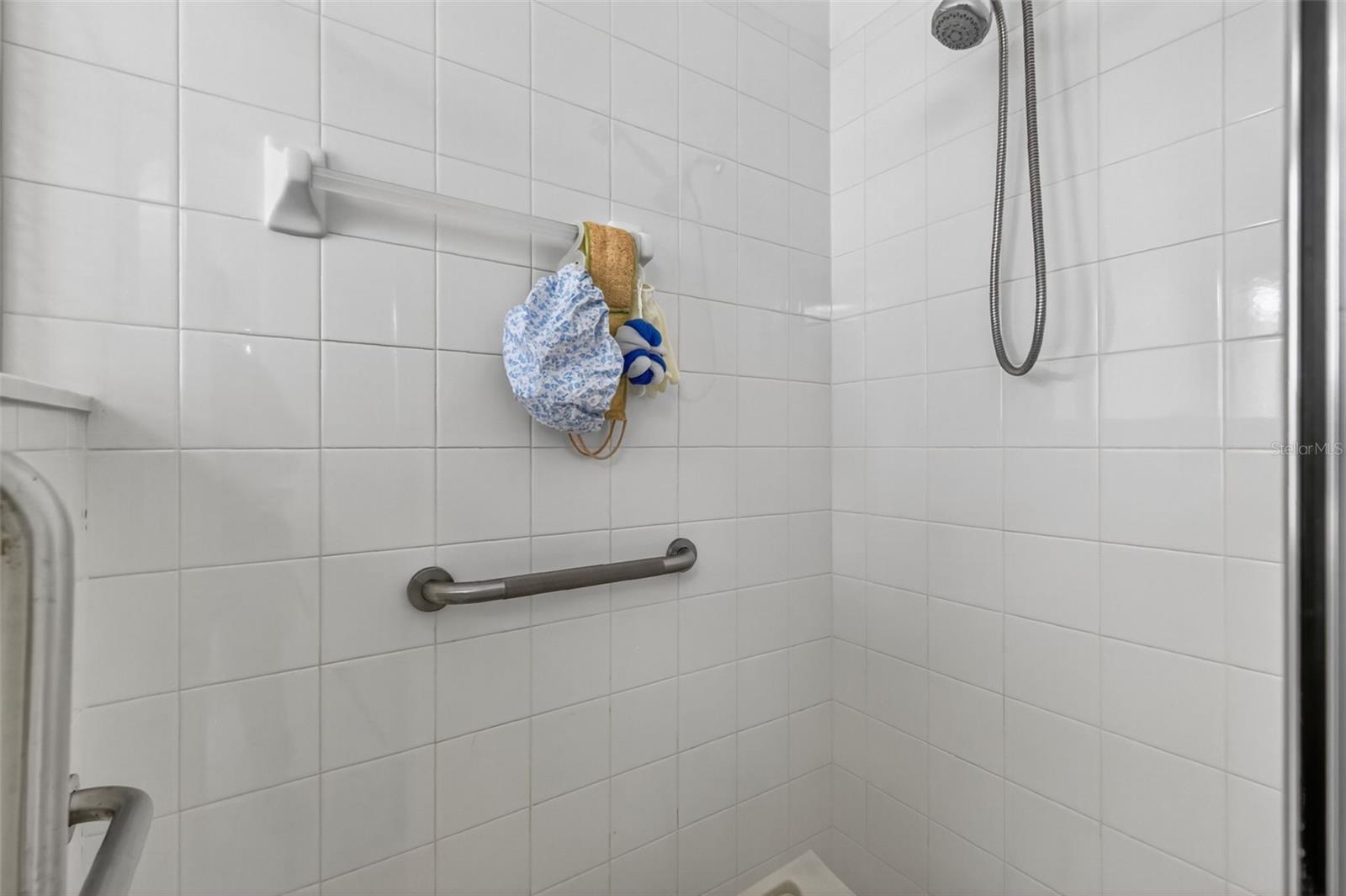 Image 26 of 66 For 4528 Glen Coe Street