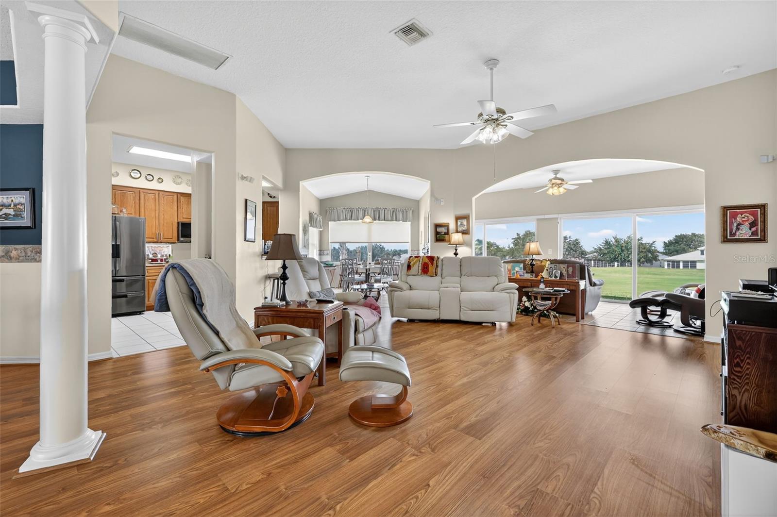 Image 6 of 66 For 4528 Glen Coe Street