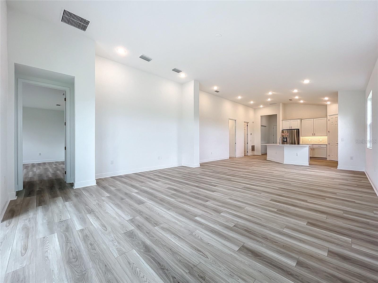 Image 22 of 55 For 3951 Kennebunk Loop