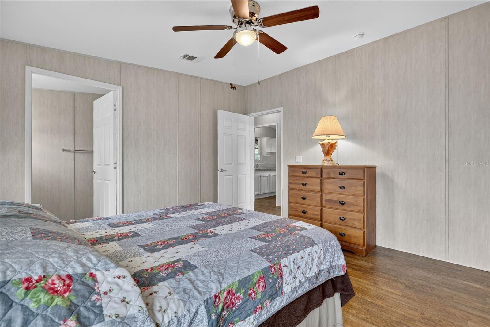 Image 12 of 35 For 11634 Hickory Lane