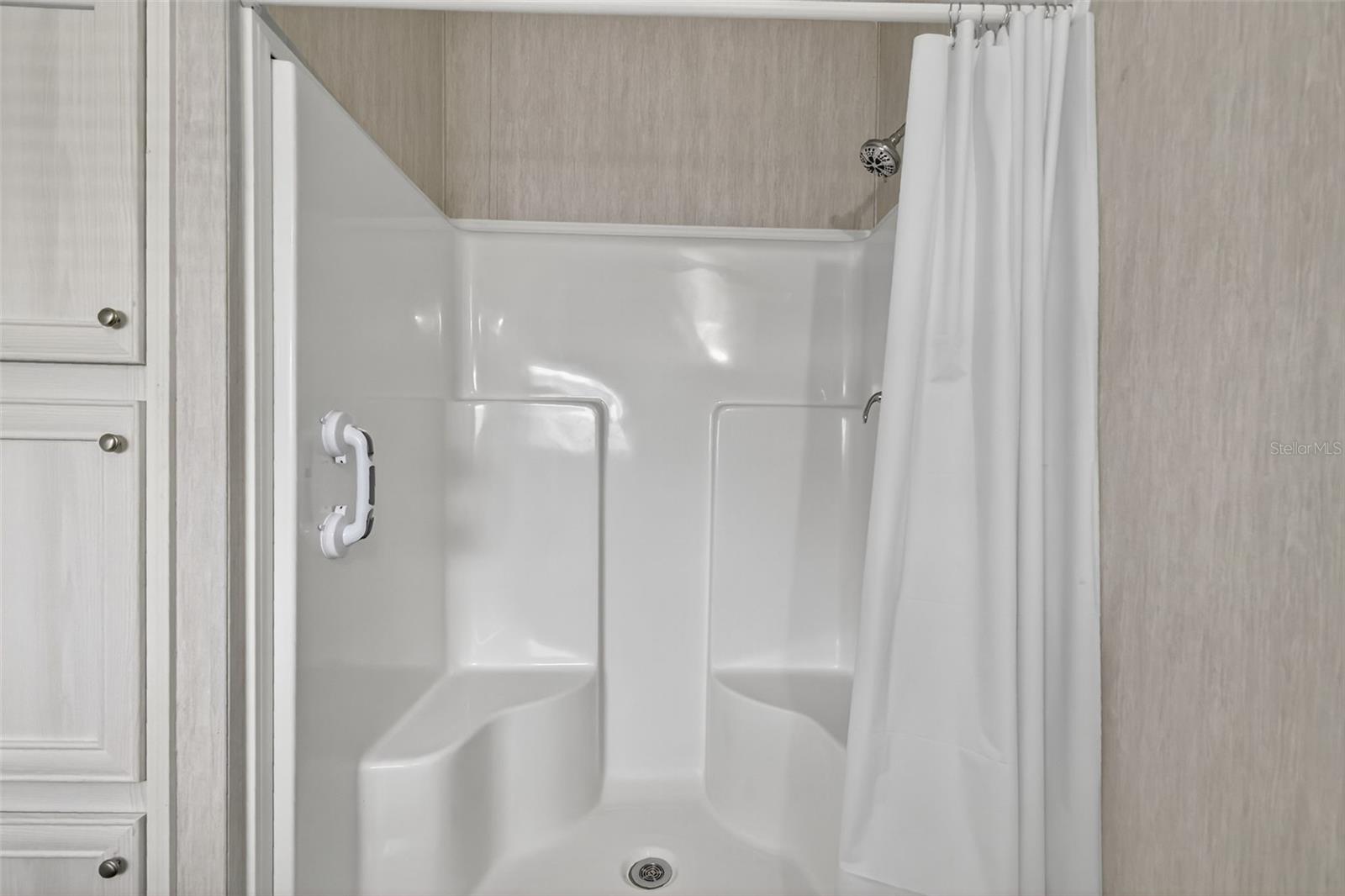 Image 14 of 35 For 11634 Hickory Lane