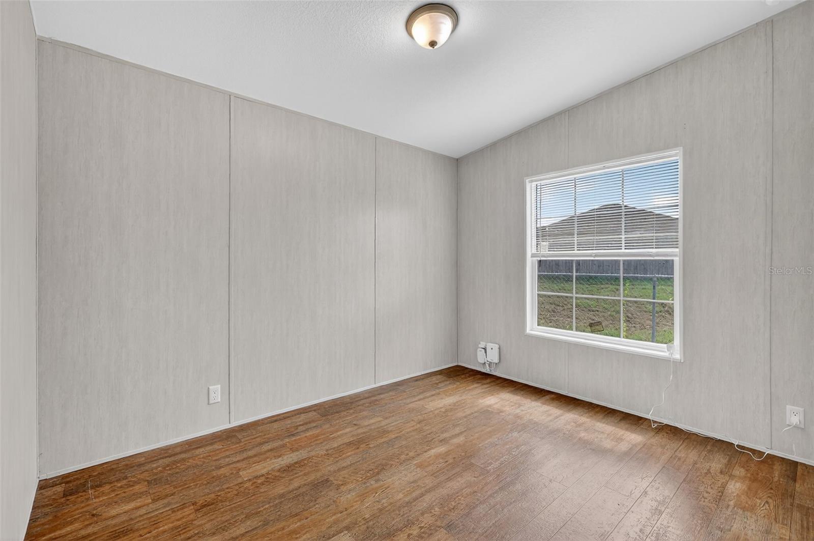 Image 15 of 35 For 11634 Hickory Lane