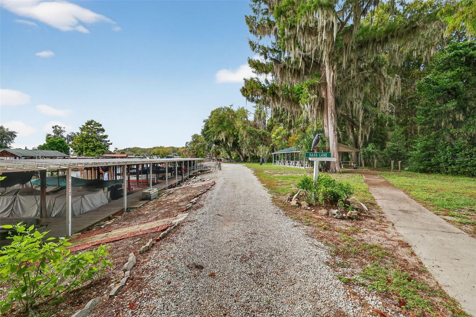 Image 22 of 35 For 11634 Hickory Lane