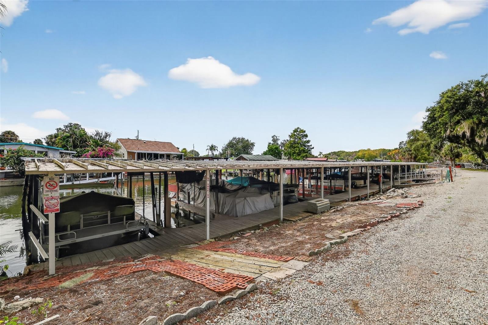 Image 23 of 35 For 11634 Hickory Lane