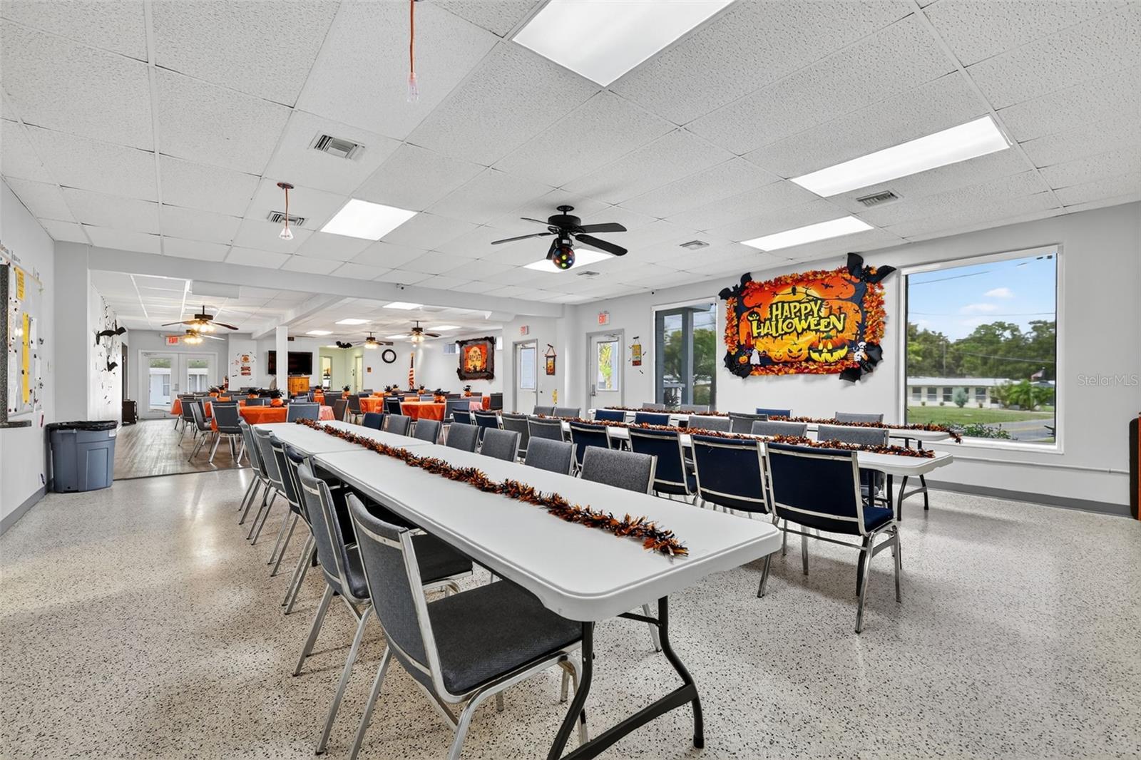 Image 26 of 35 For 11634 Hickory Lane