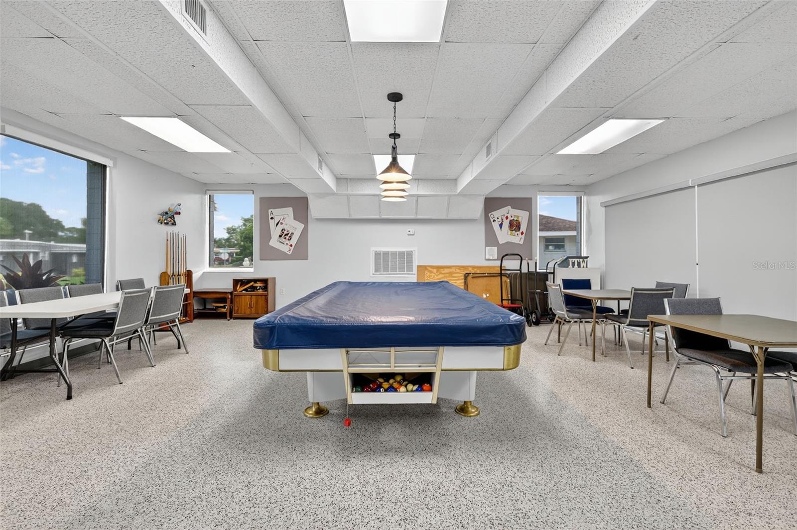 Image 27 of 35 For 11634 Hickory Lane