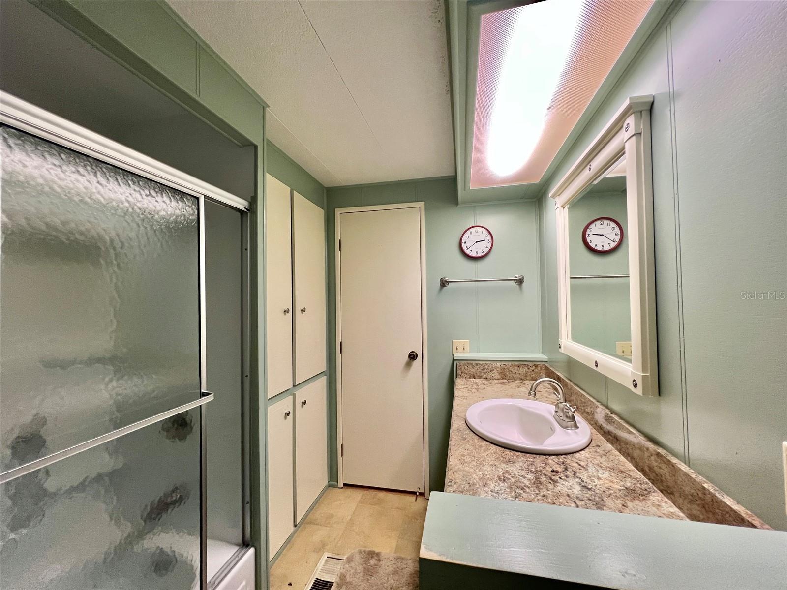 Image 38 of 63 For 115 Gardenia Way