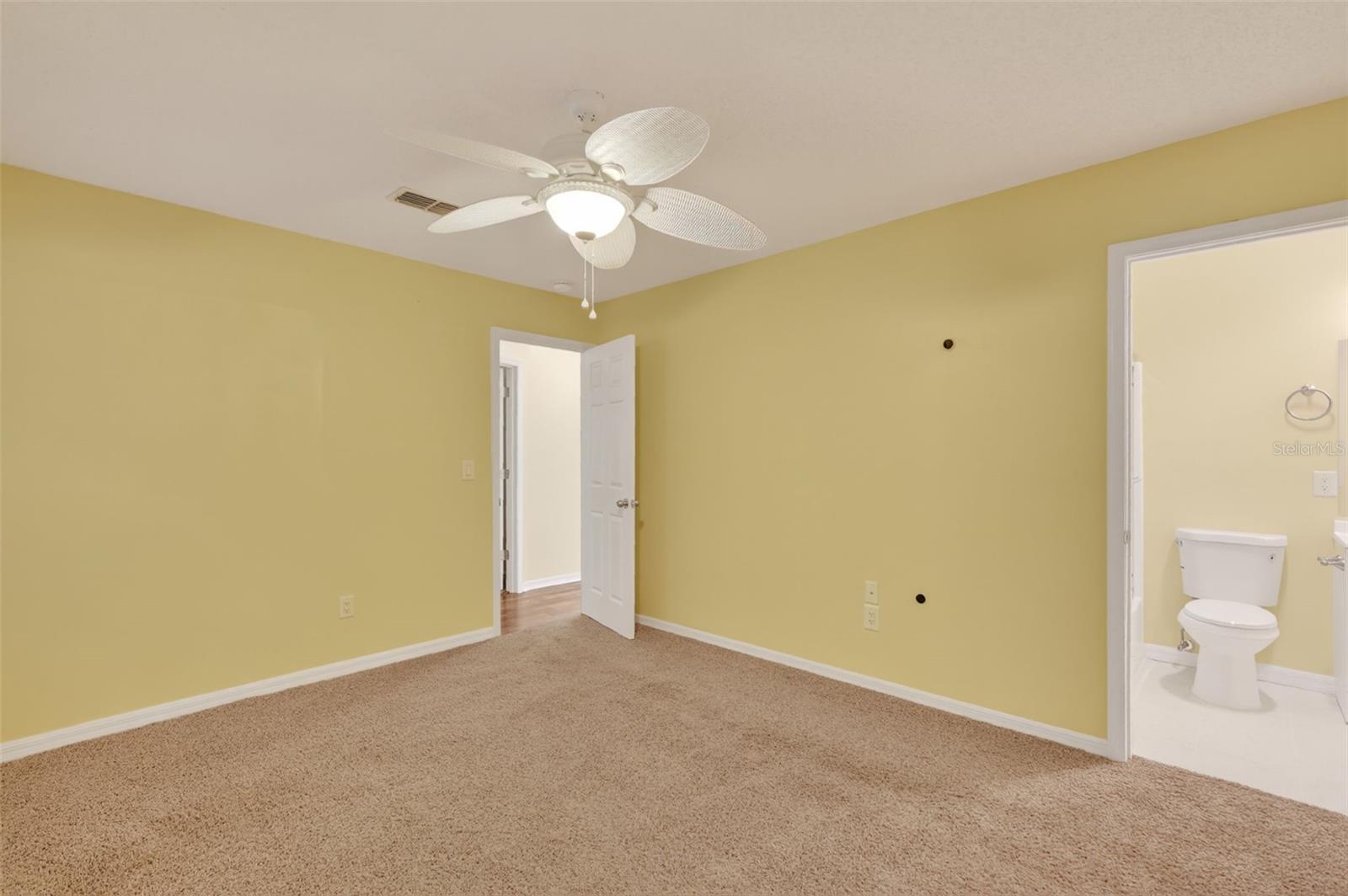 Image 9 of 35 For 207 Fernwood Street