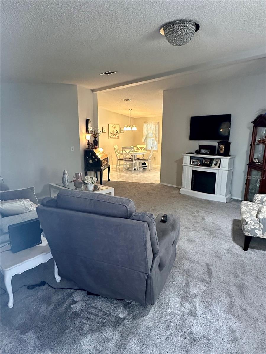 Image 15 of 37 For 1701 Palm Aire Drive