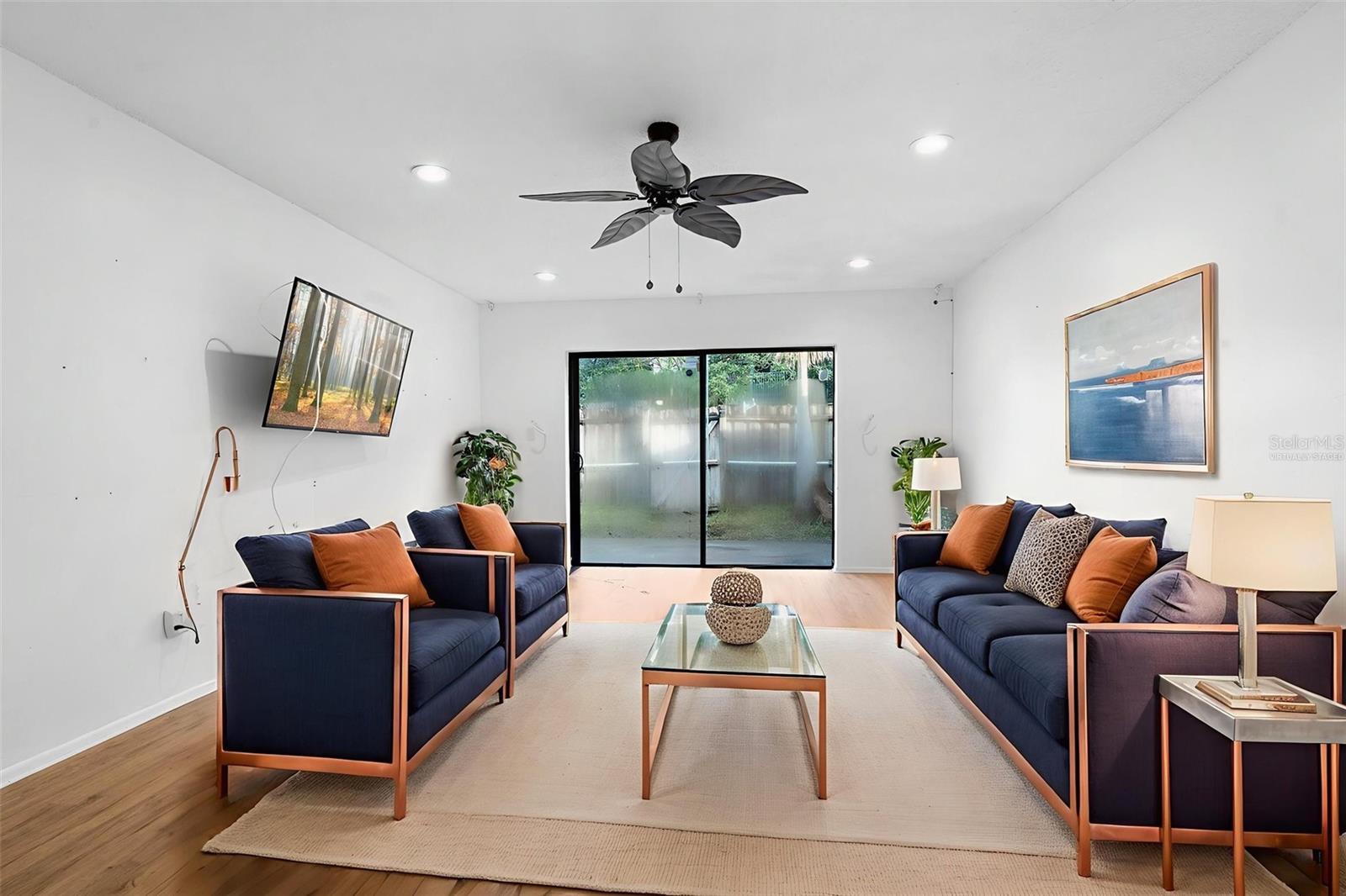 Image 15 of 20 For 7471 Canford Court 19