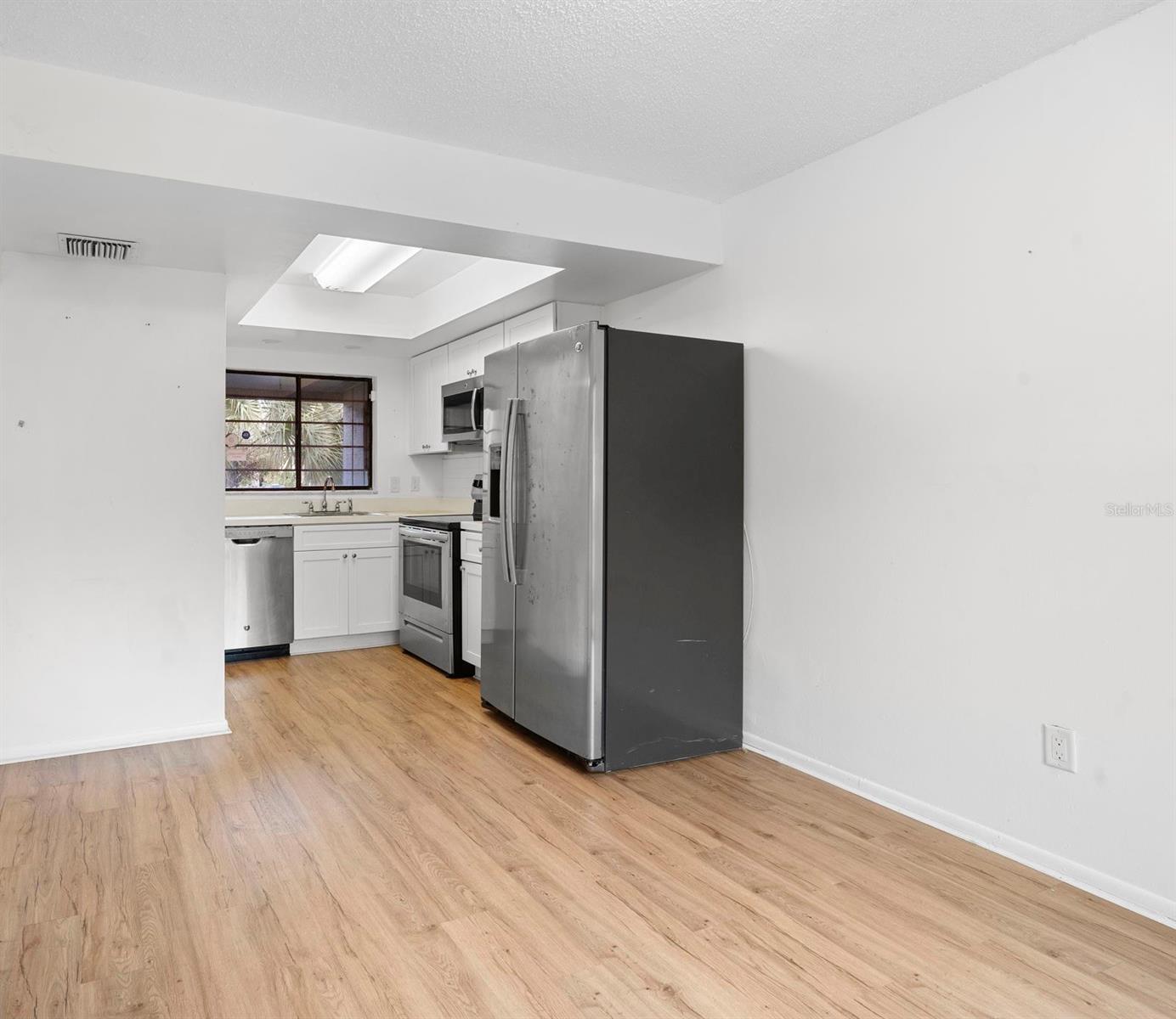 Image 2 of 20 For 7471 Canford Court 19