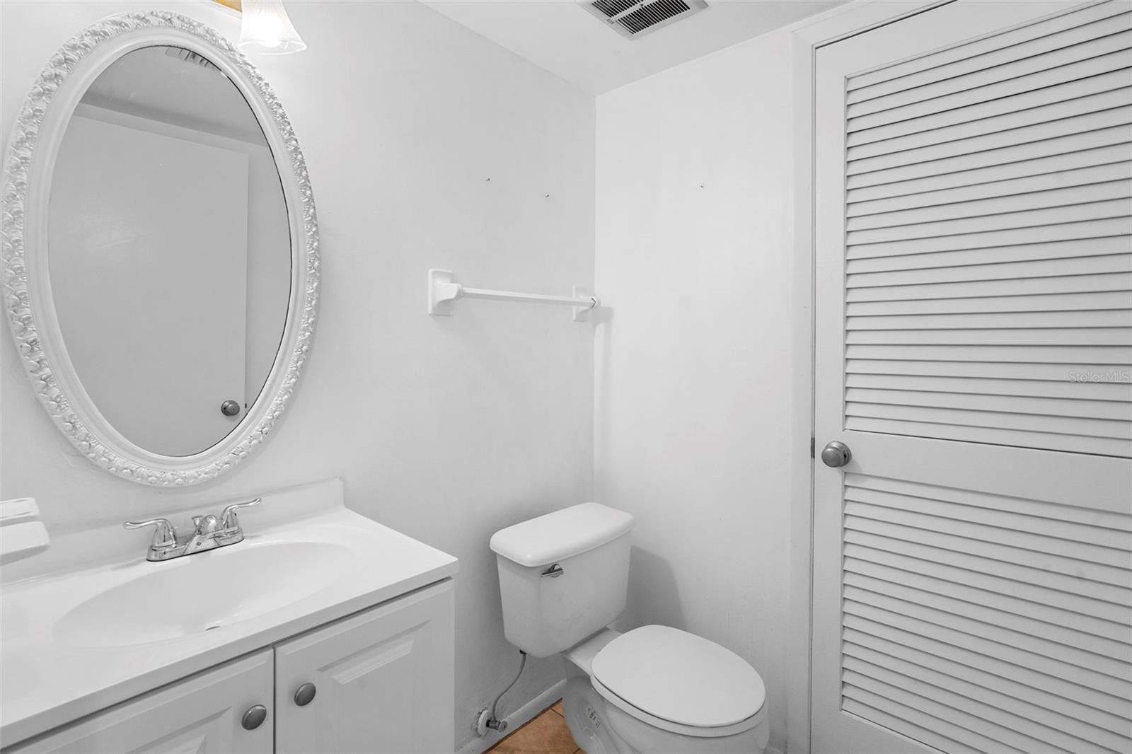 Image 8 of 20 For 7471 Canford Court 19