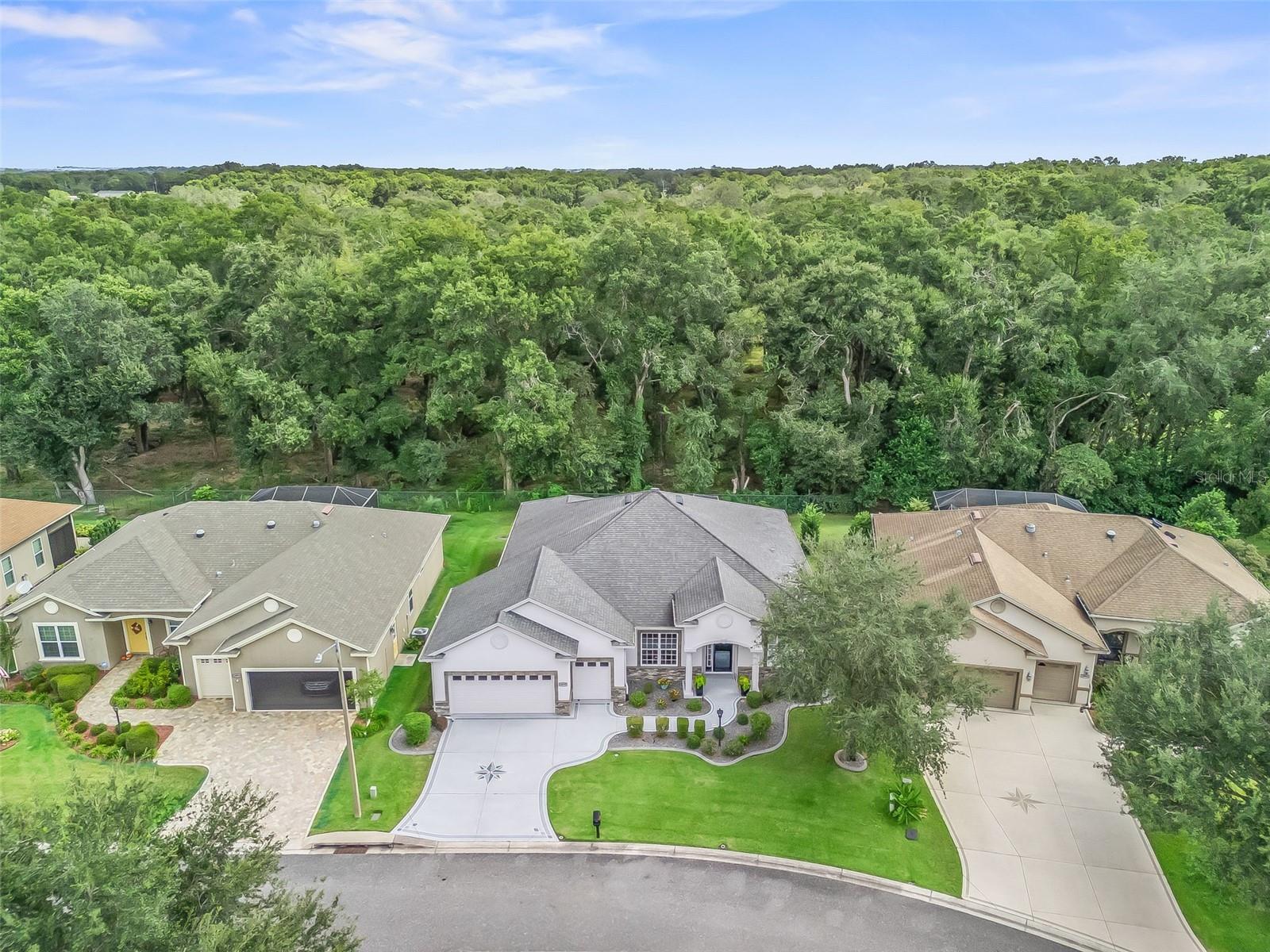 Image 2 of 70 For 10970 168th Loop