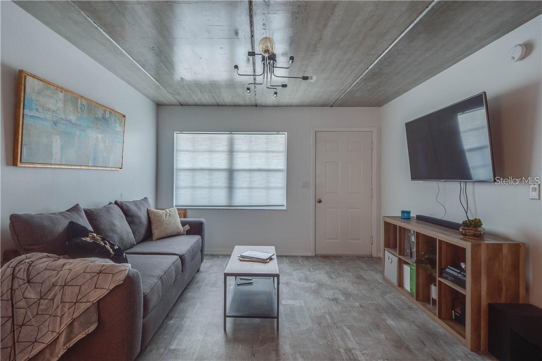 Image 2 of 10 For 620 Osceola Street 106