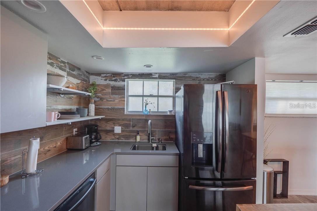 Image 4 of 10 For 620 Osceola Street 106