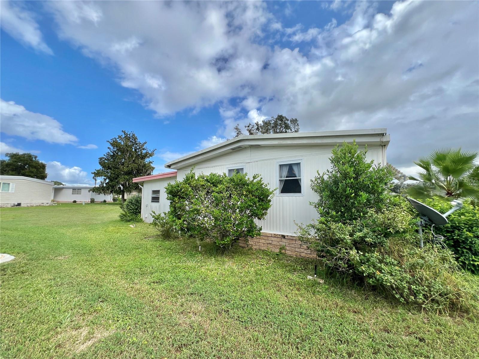 Image 15 of 67 For 102 Oaklawn Cove