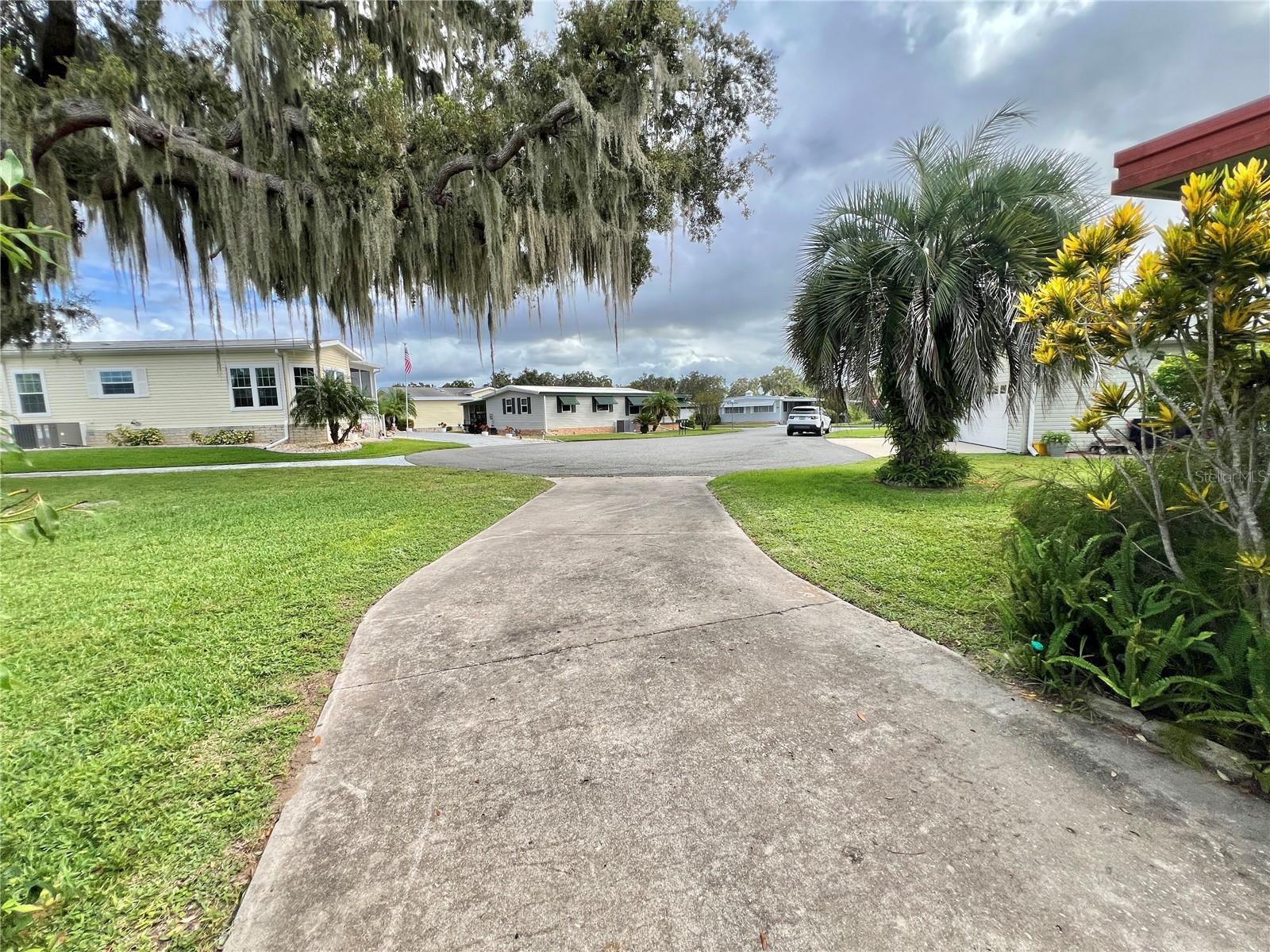 Image 17 of 67 For 102 Oaklawn Cove