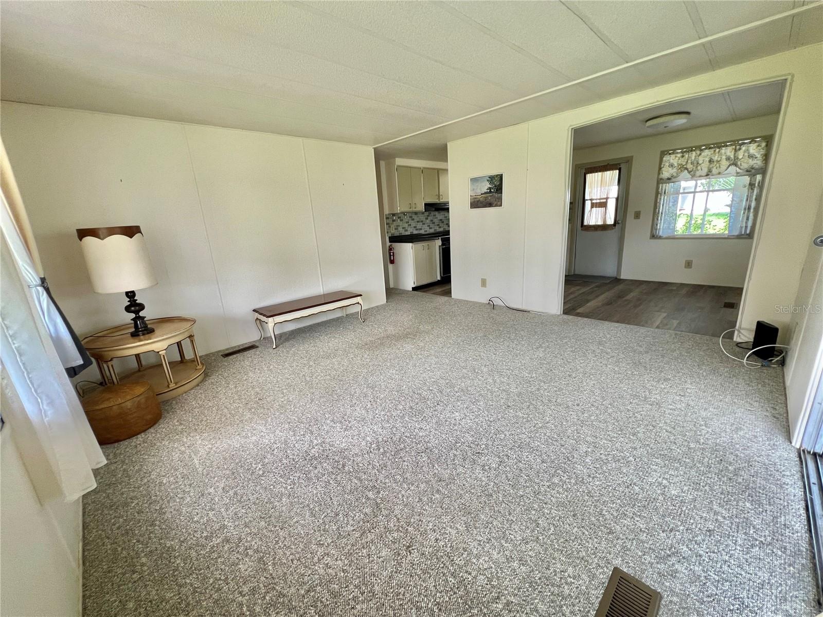 Image 22 of 67 For 102 Oaklawn Cove