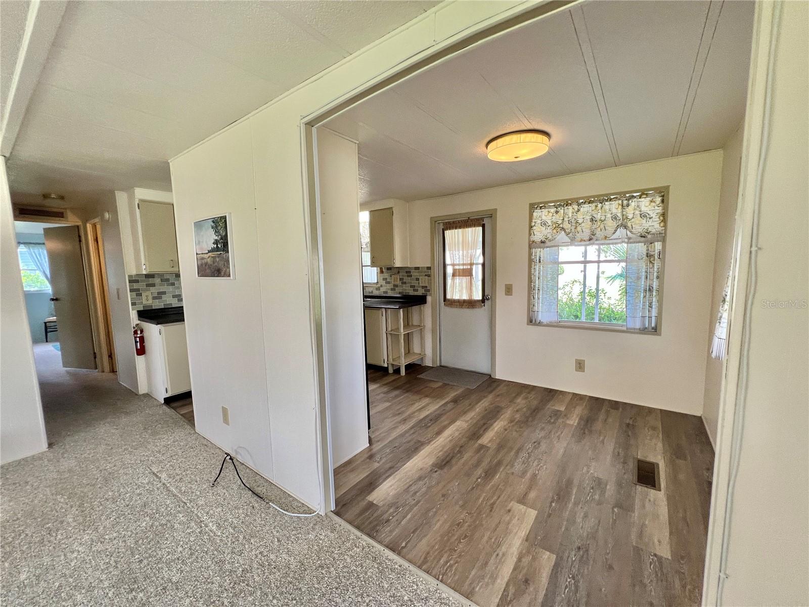 Image 29 of 67 For 102 Oaklawn Cove