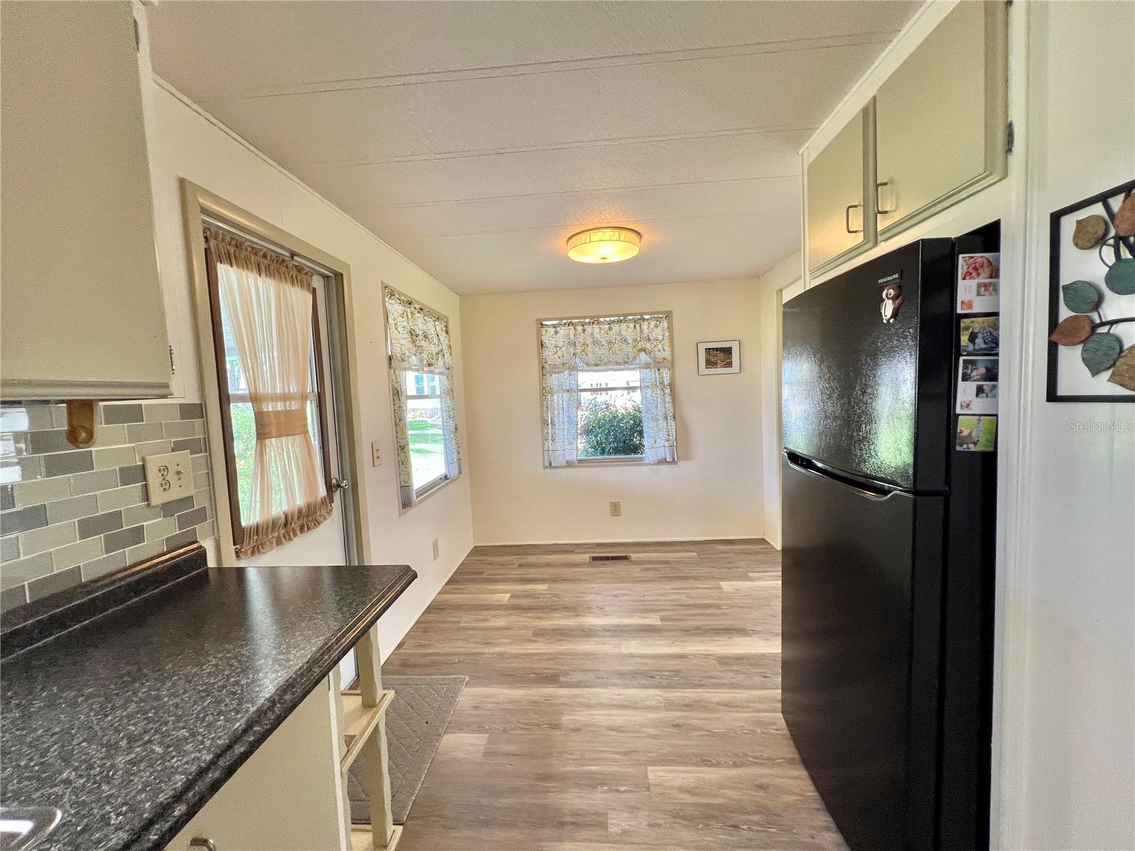 Image 39 of 67 For 102 Oaklawn Cove