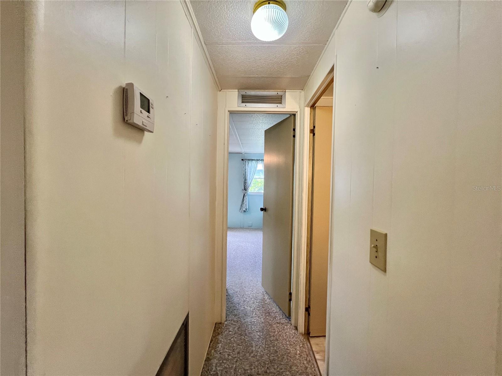 Image 45 of 67 For 102 Oaklawn Cove