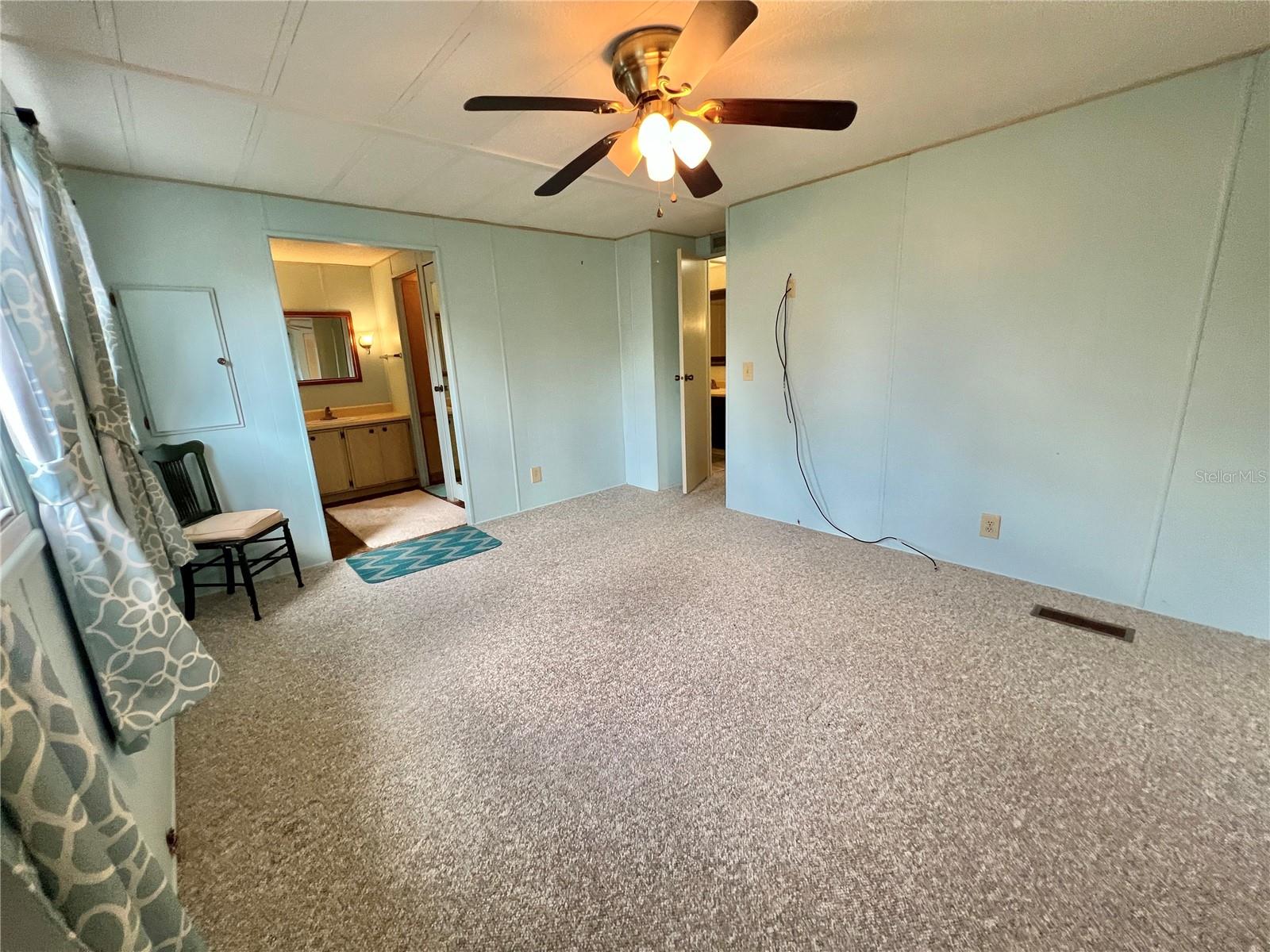 Image 56 of 67 For 102 Oaklawn Cove