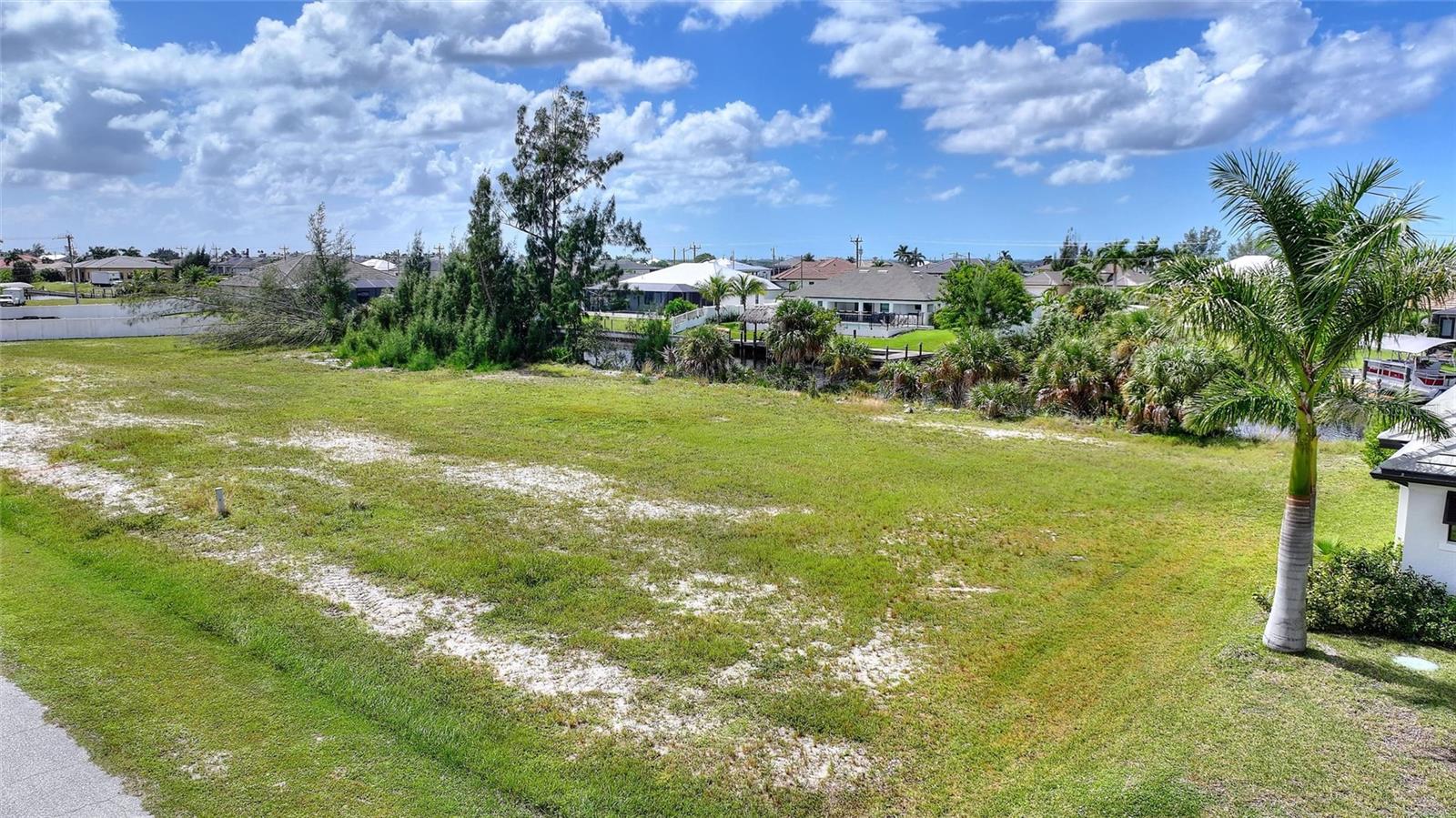 Image 3 of 19 For 1620 39th Avenue