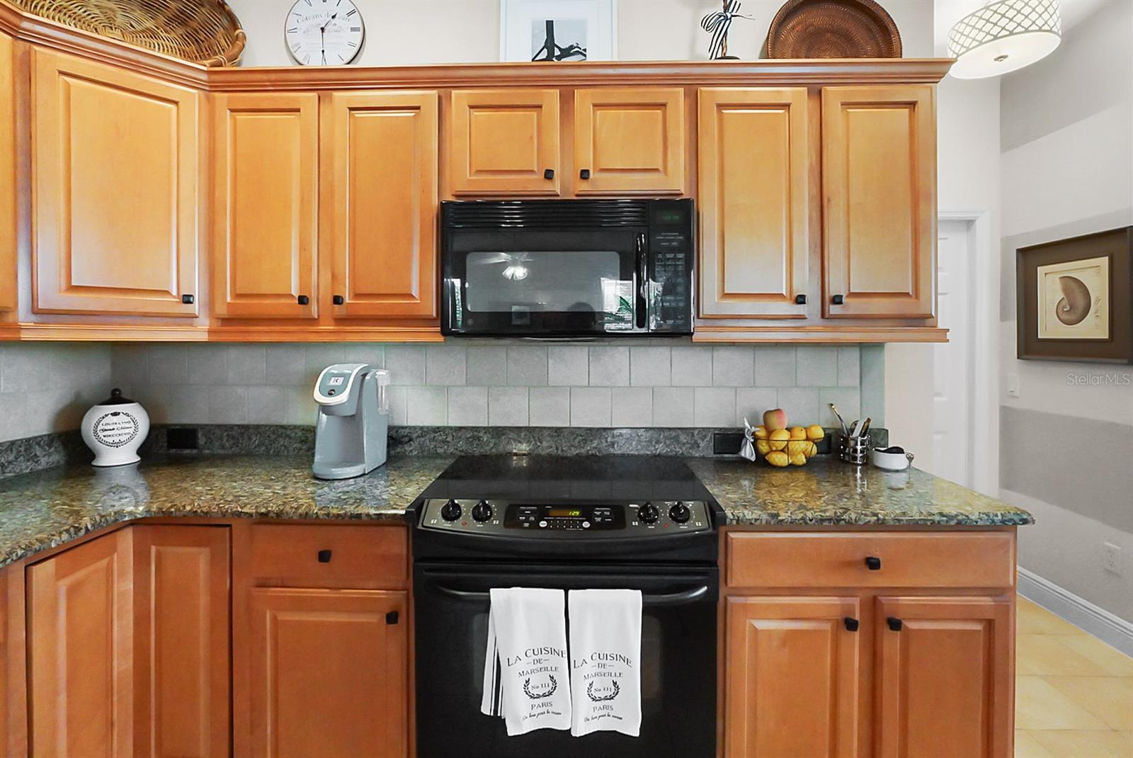 Image 14 of 44 For 1606 Snelling Avenue