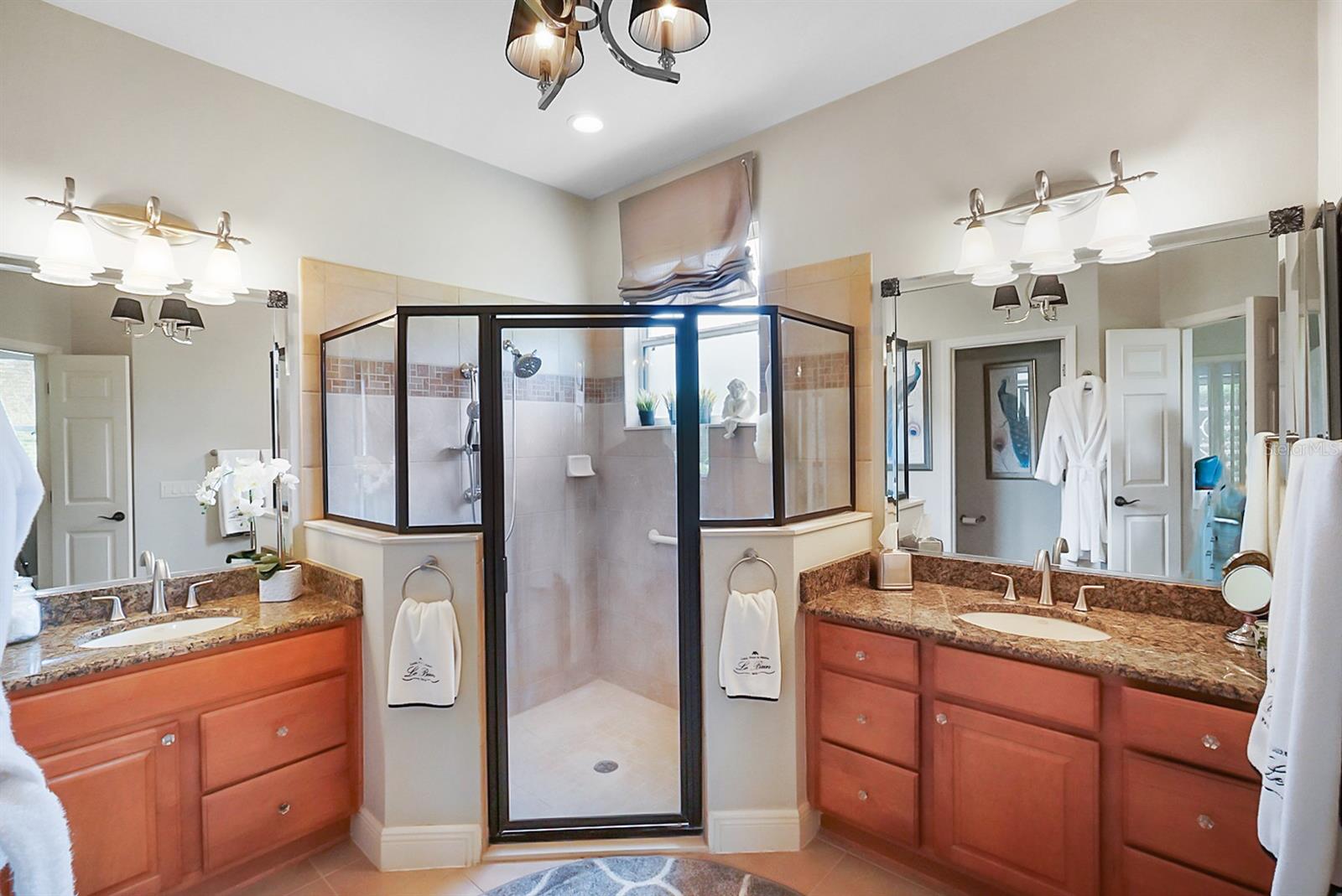 Image 19 of 44 For 1606 Snelling Avenue