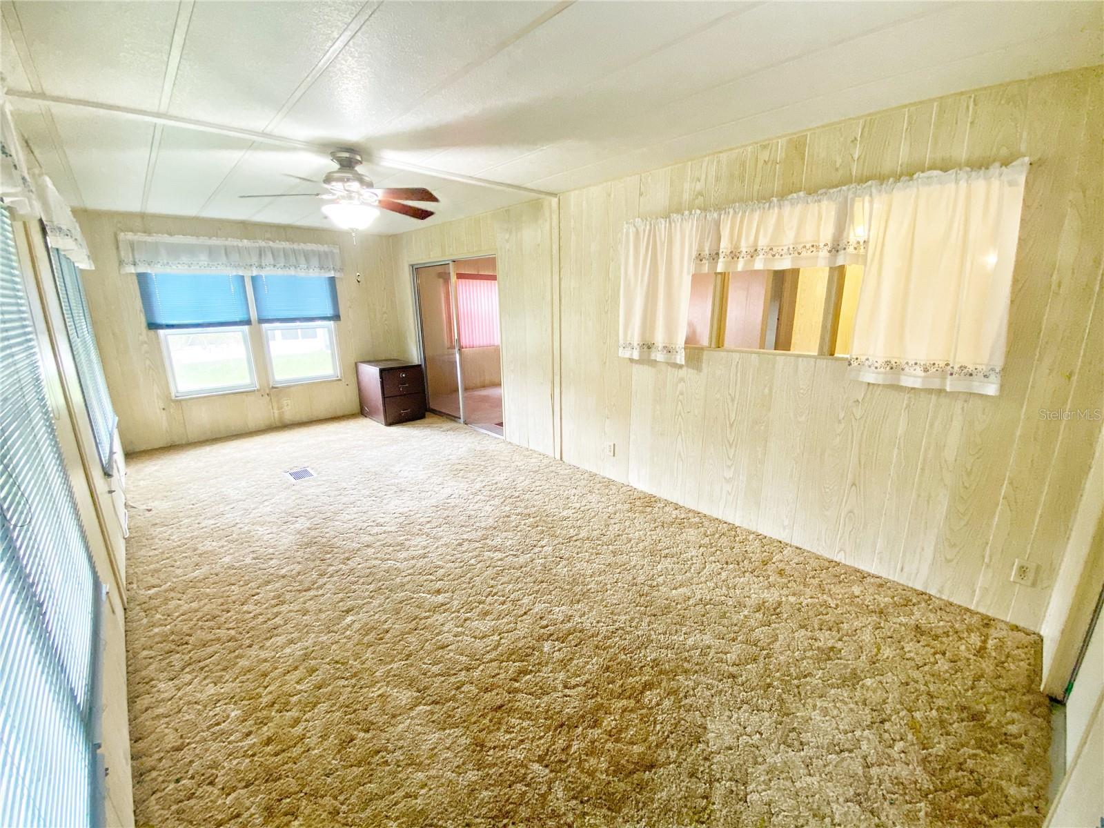 Image 17 of 53 For 348 Ivanhoe Circle