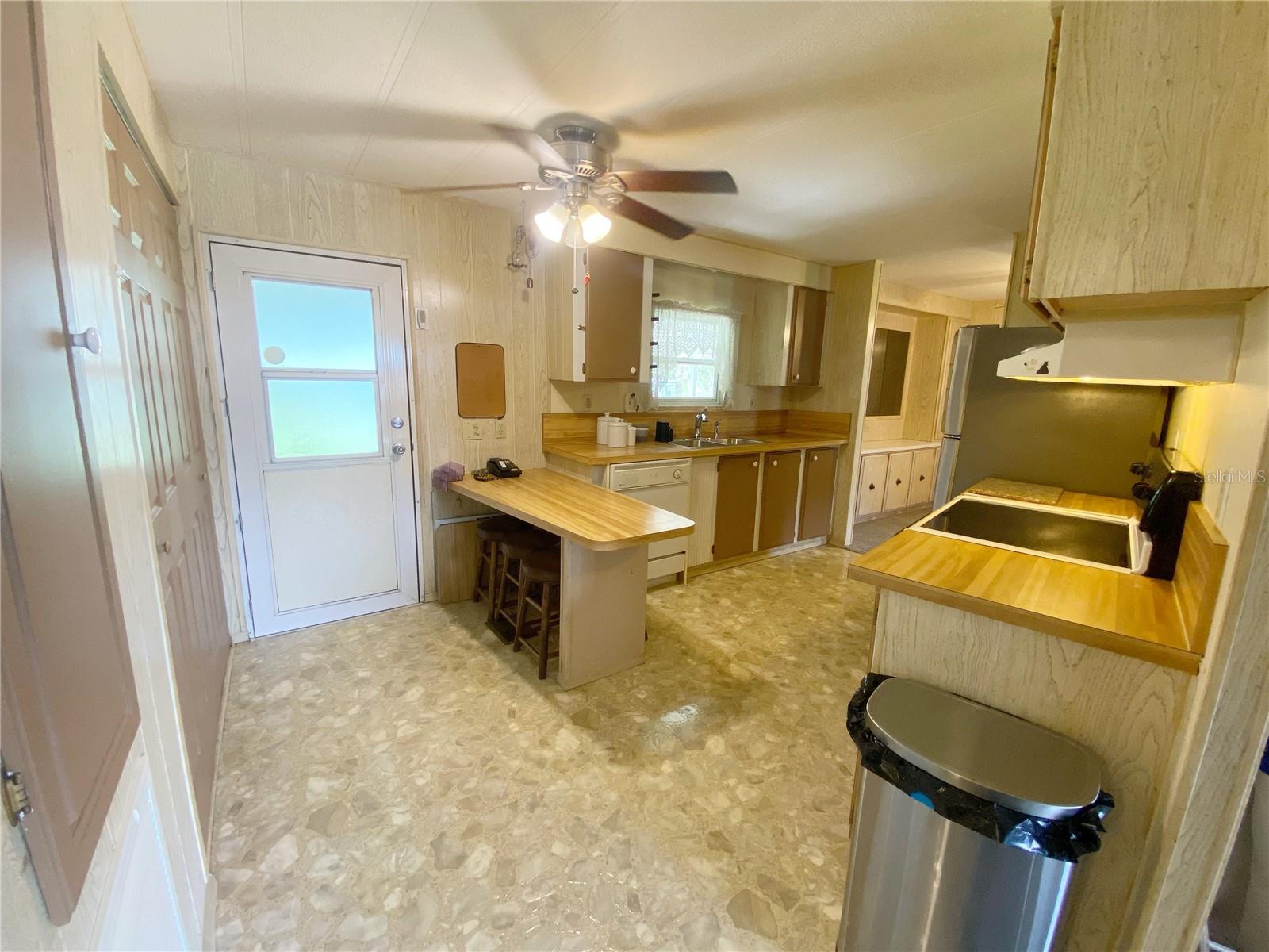 Image 3 of 53 For 348 Ivanhoe Circle