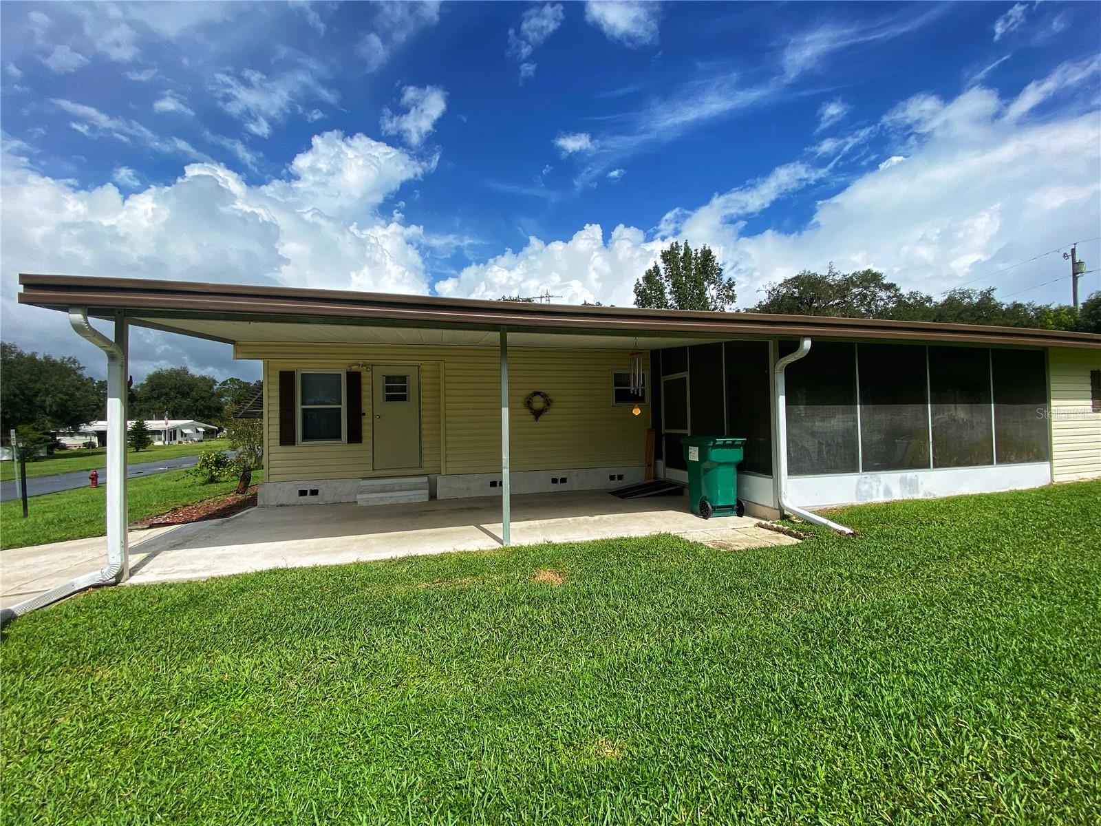 Image 37 of 53 For 348 Ivanhoe Circle