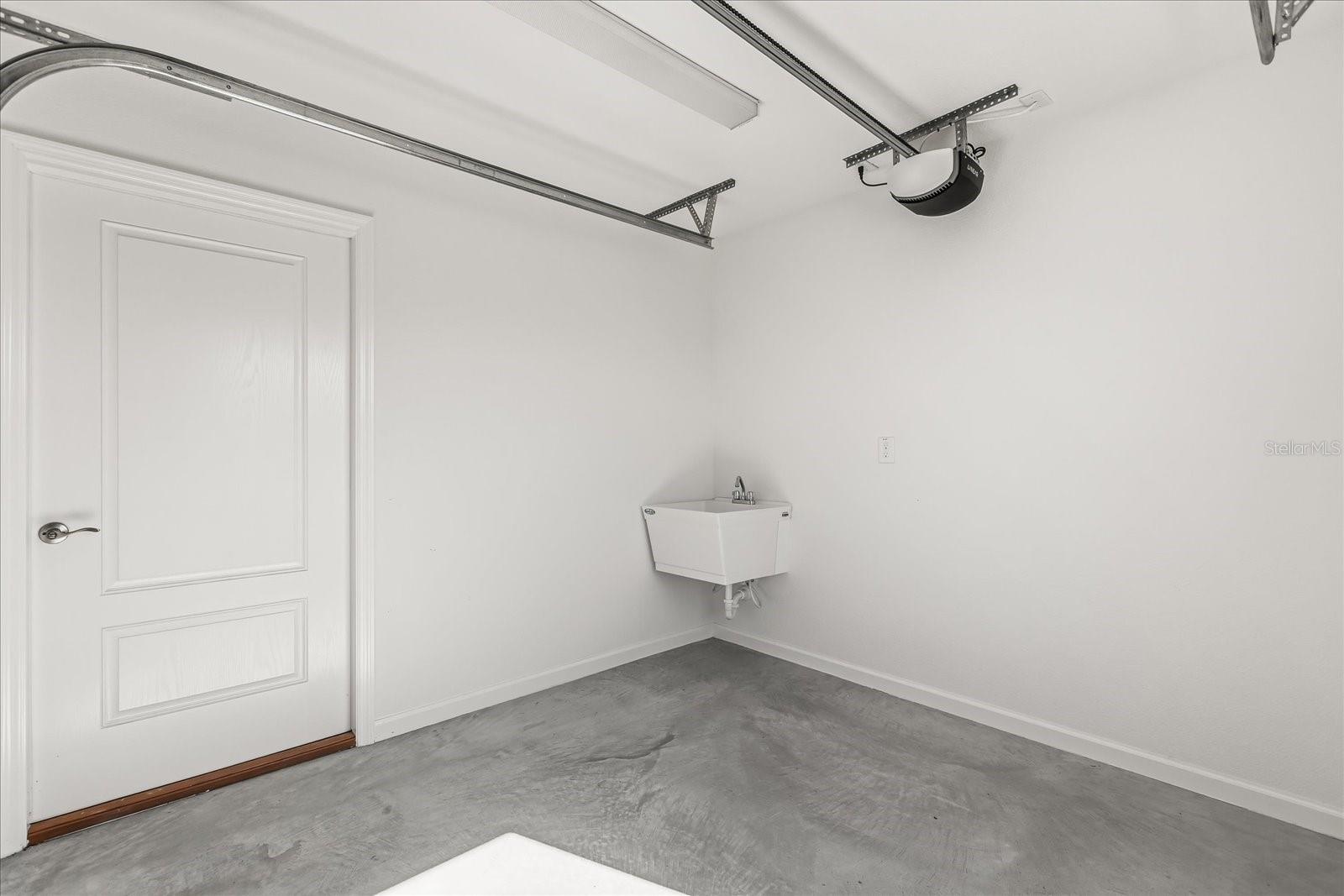 Image 31 of 45 For 839 Conroe Street