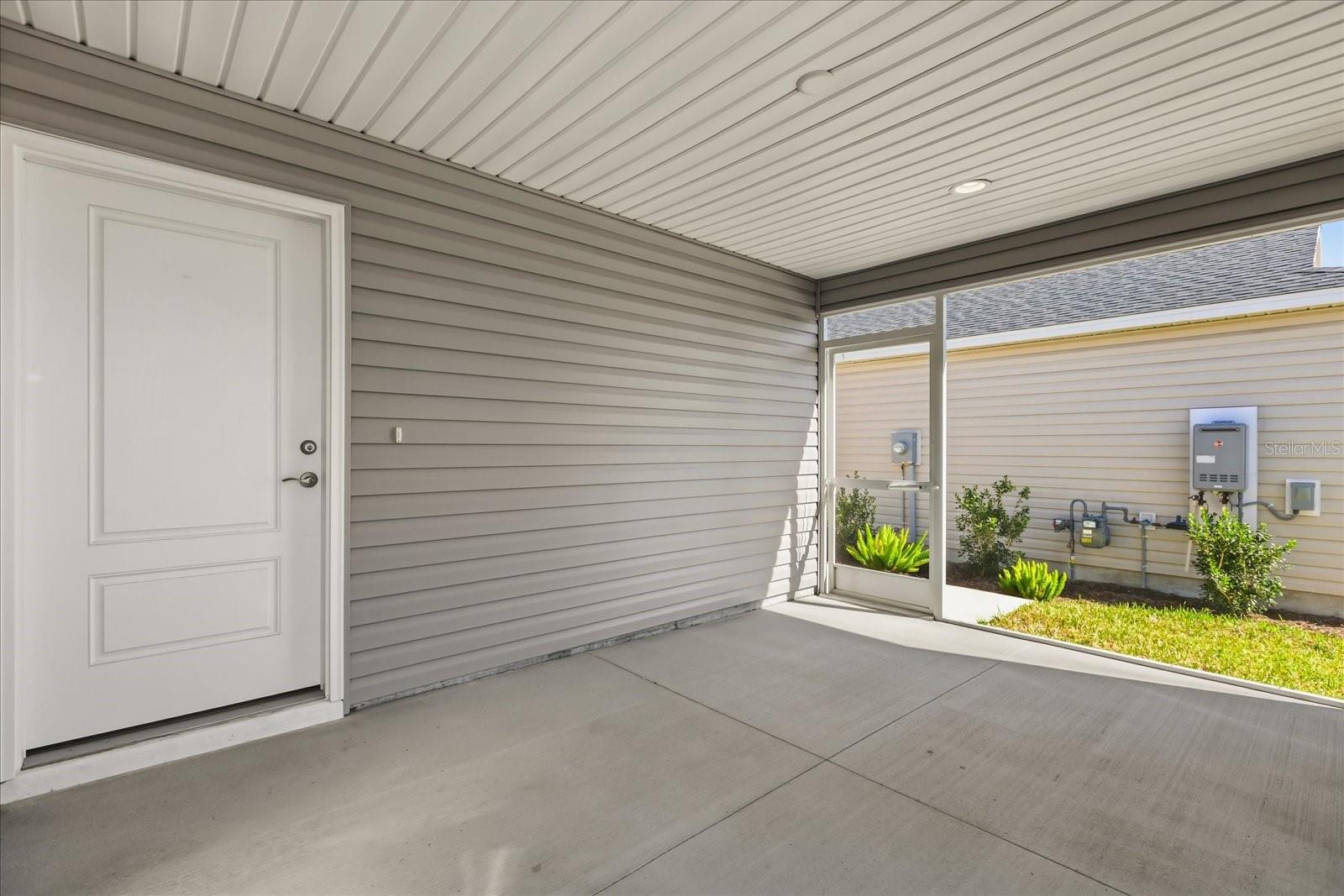 Image 4 of 45 For 839 Conroe Street