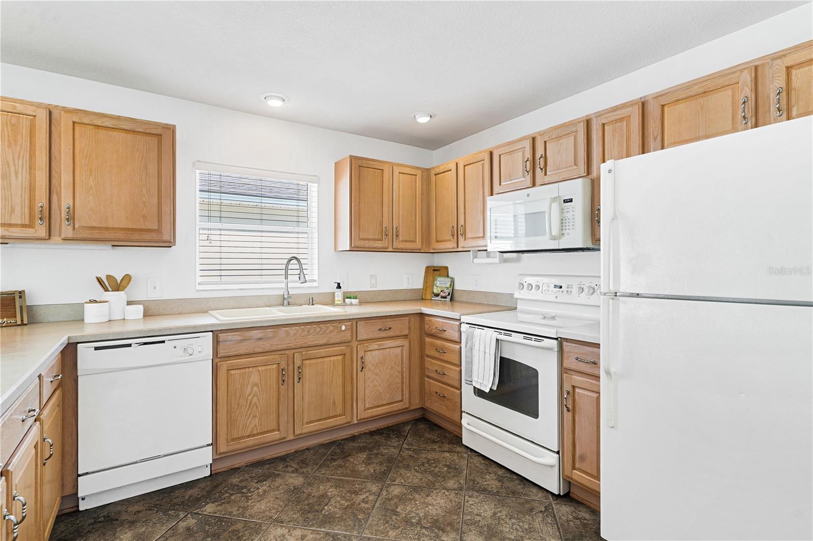 Image 4 of 30 For 17086 75th Wickson Court