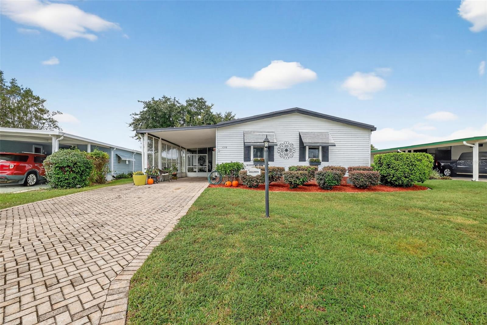 Details for 1715 Lilly Lane, LADY LAKE, FL 32159