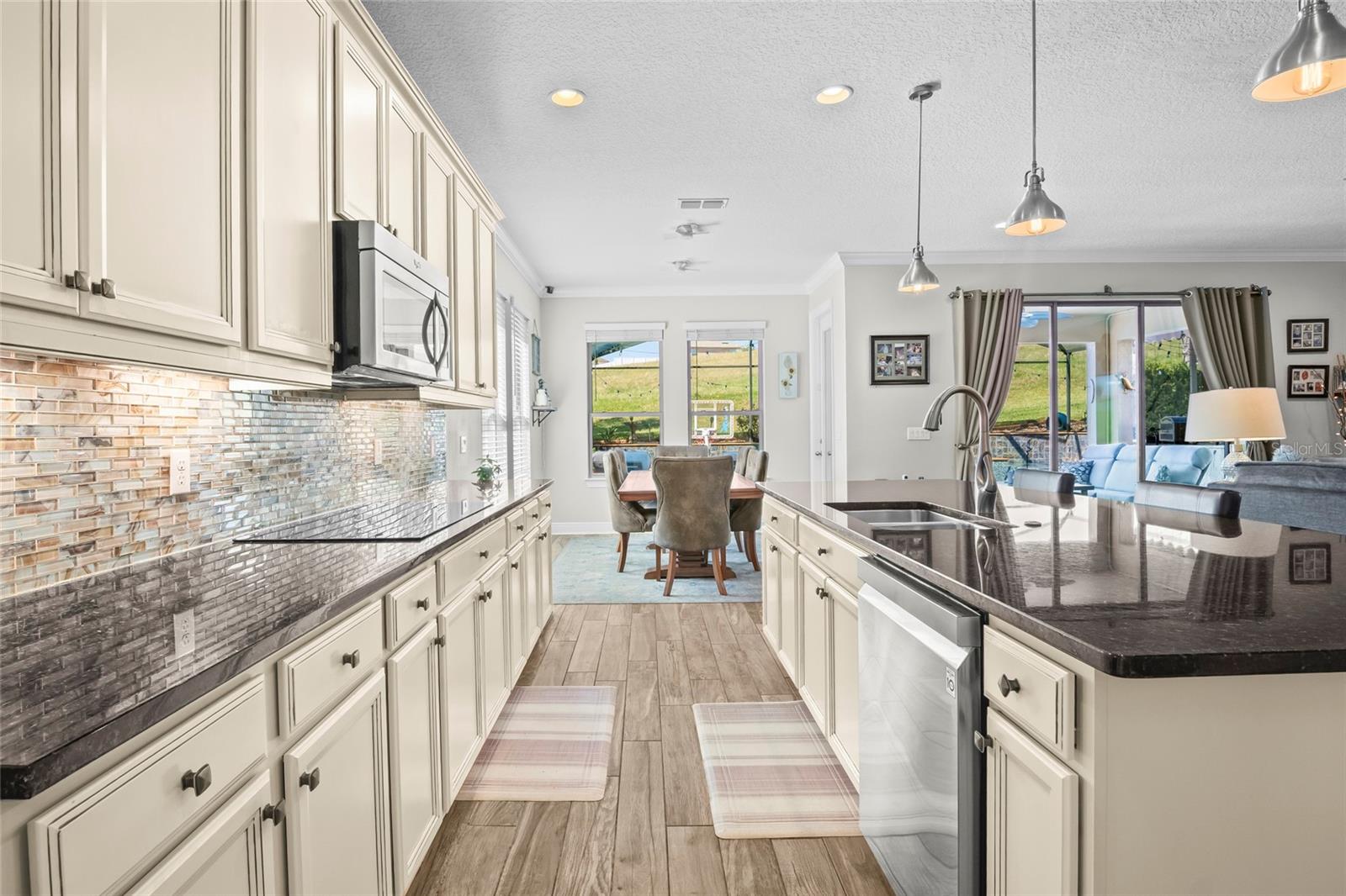 Image 11 of 49 For 1322 Woods Landing Drive