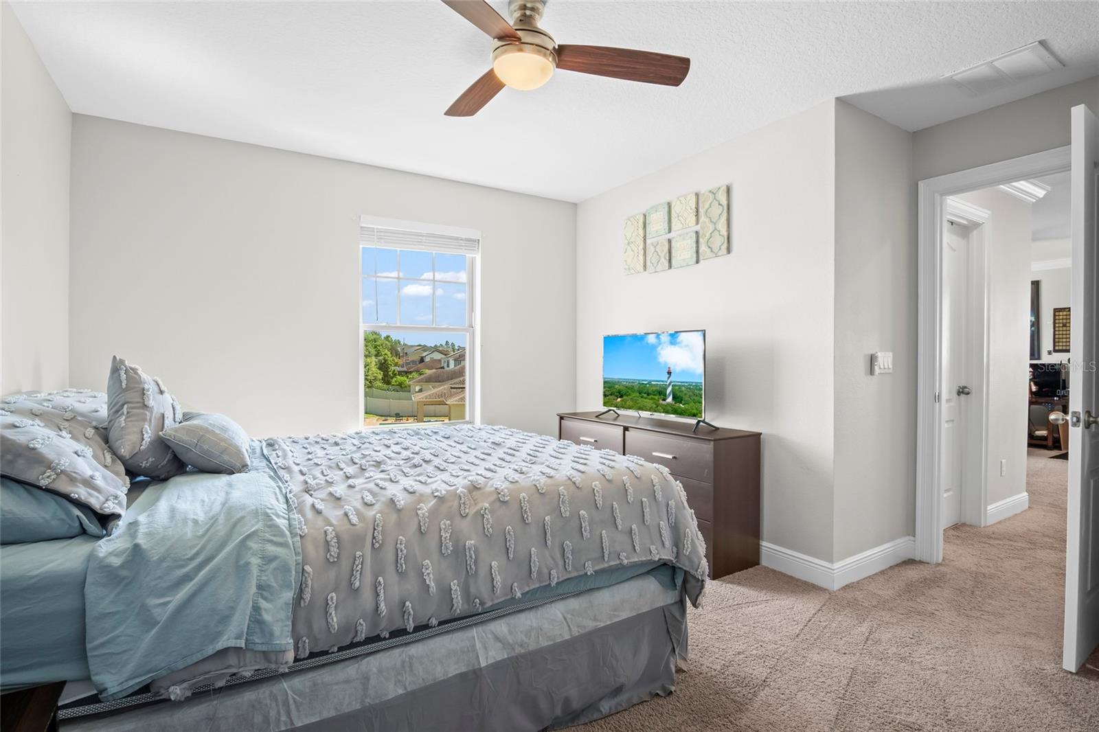 Image 17 of 49 For 1322 Woods Landing Drive